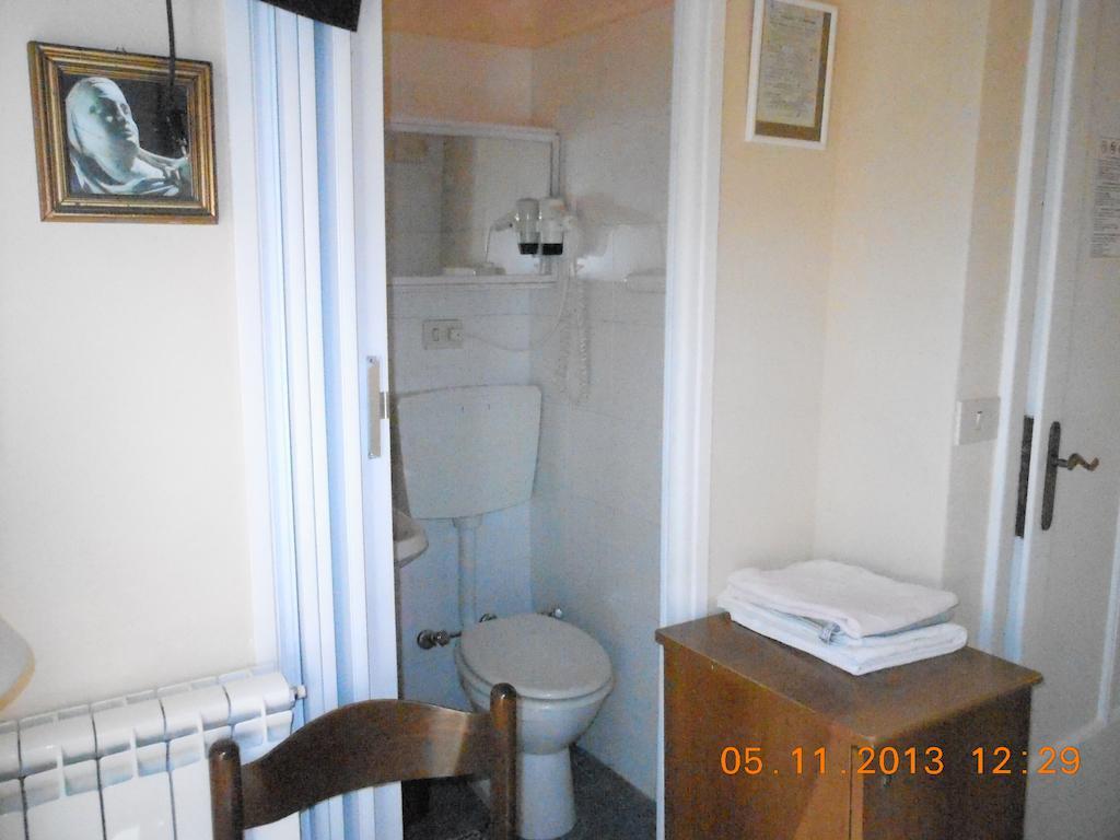 Albergo Villagrande Varazze Εξωτερικό φωτογραφία