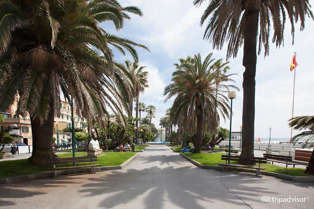 Albergo Villagrande Varazze Εξωτερικό φωτογραφία