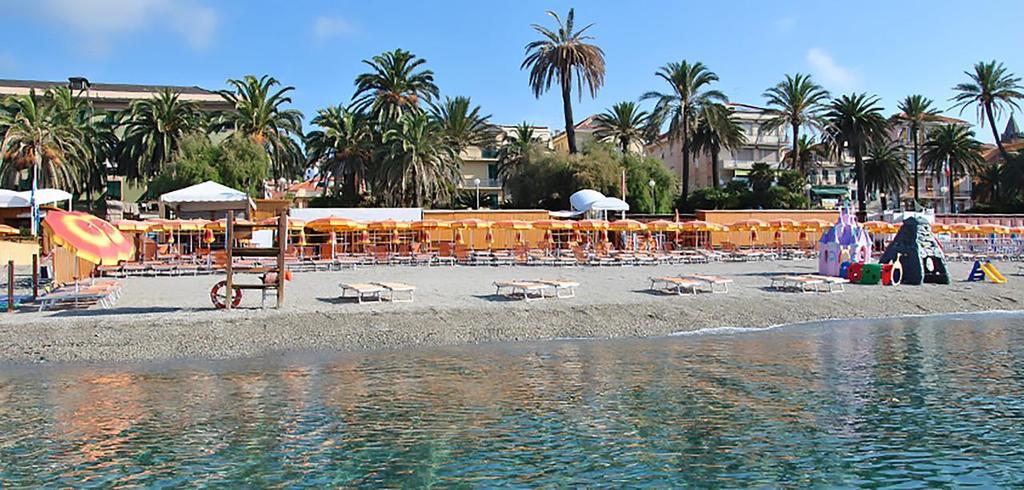 Albergo Villagrande Varazze Εξωτερικό φωτογραφία